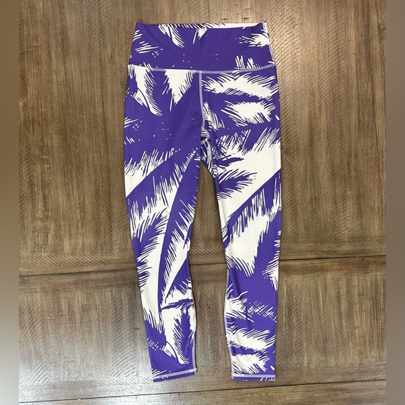 FABLETICS High Waisted Printed PureLuxe Paradiso Leggings 7/8 Purple White XXS - Picture 15 of 15
